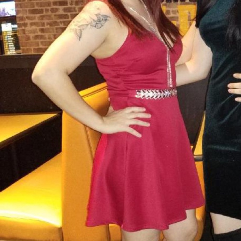 Dress - Picture 2 of 2
